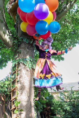 Jack and the Beanstalk - The Online Panto (Peter Duncan, flying)